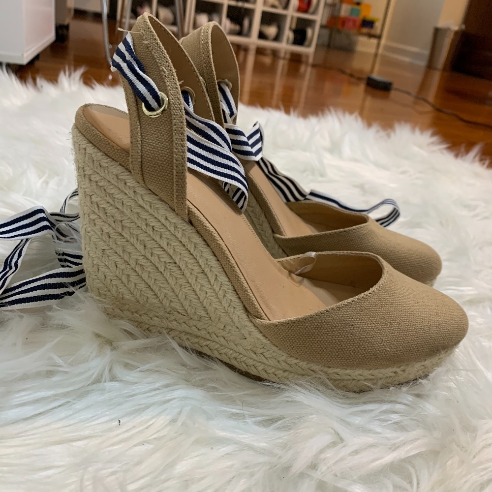 express lace-up wedge shoes - Picture 3 of 5